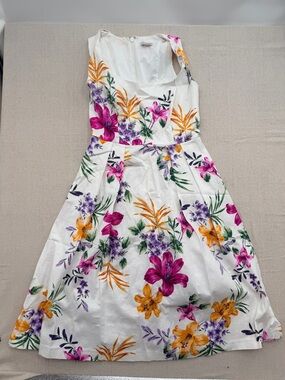 New York & Company Eva Mendes White Blouse Label